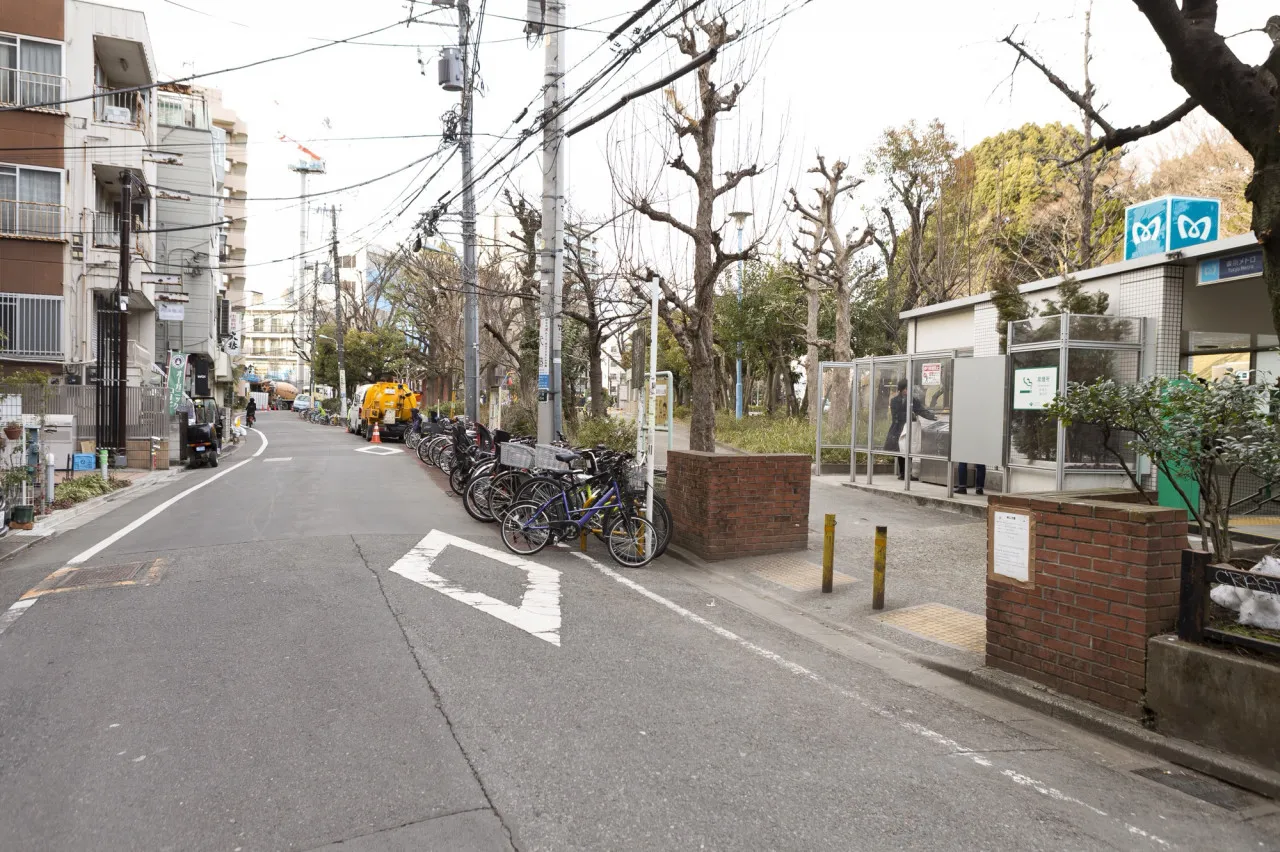 代々木公園駅からの道２