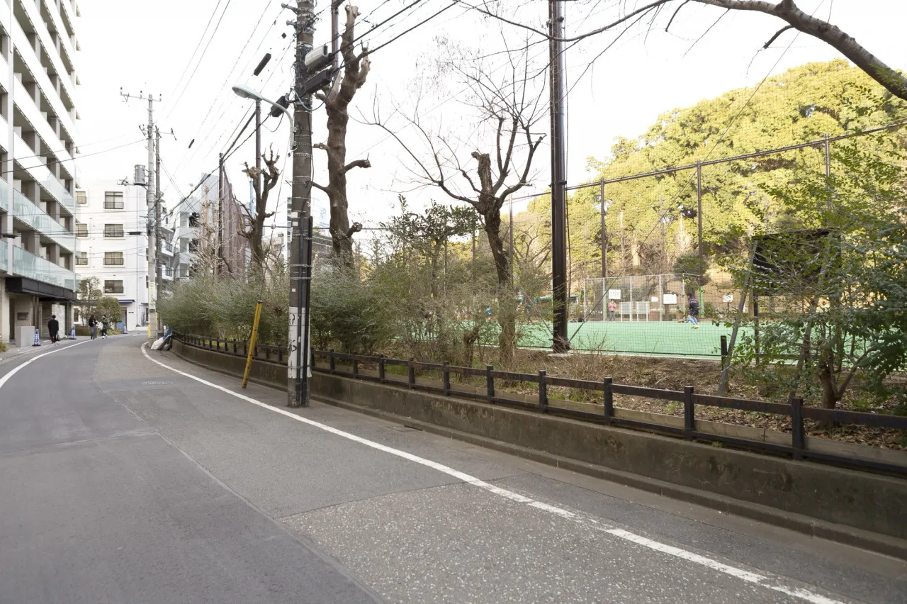 代々木公園駅からの道３