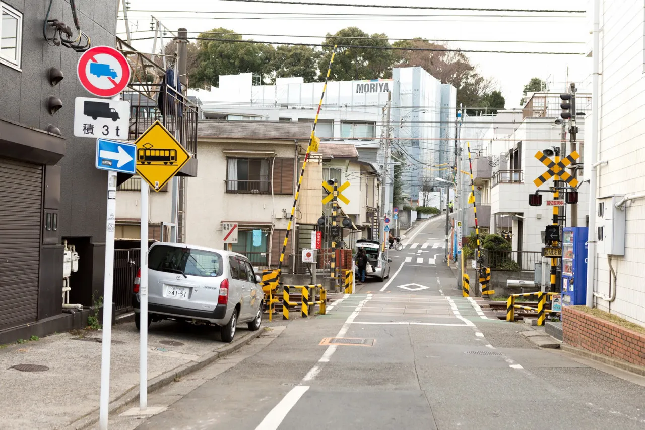 代々木公園駅からの道６